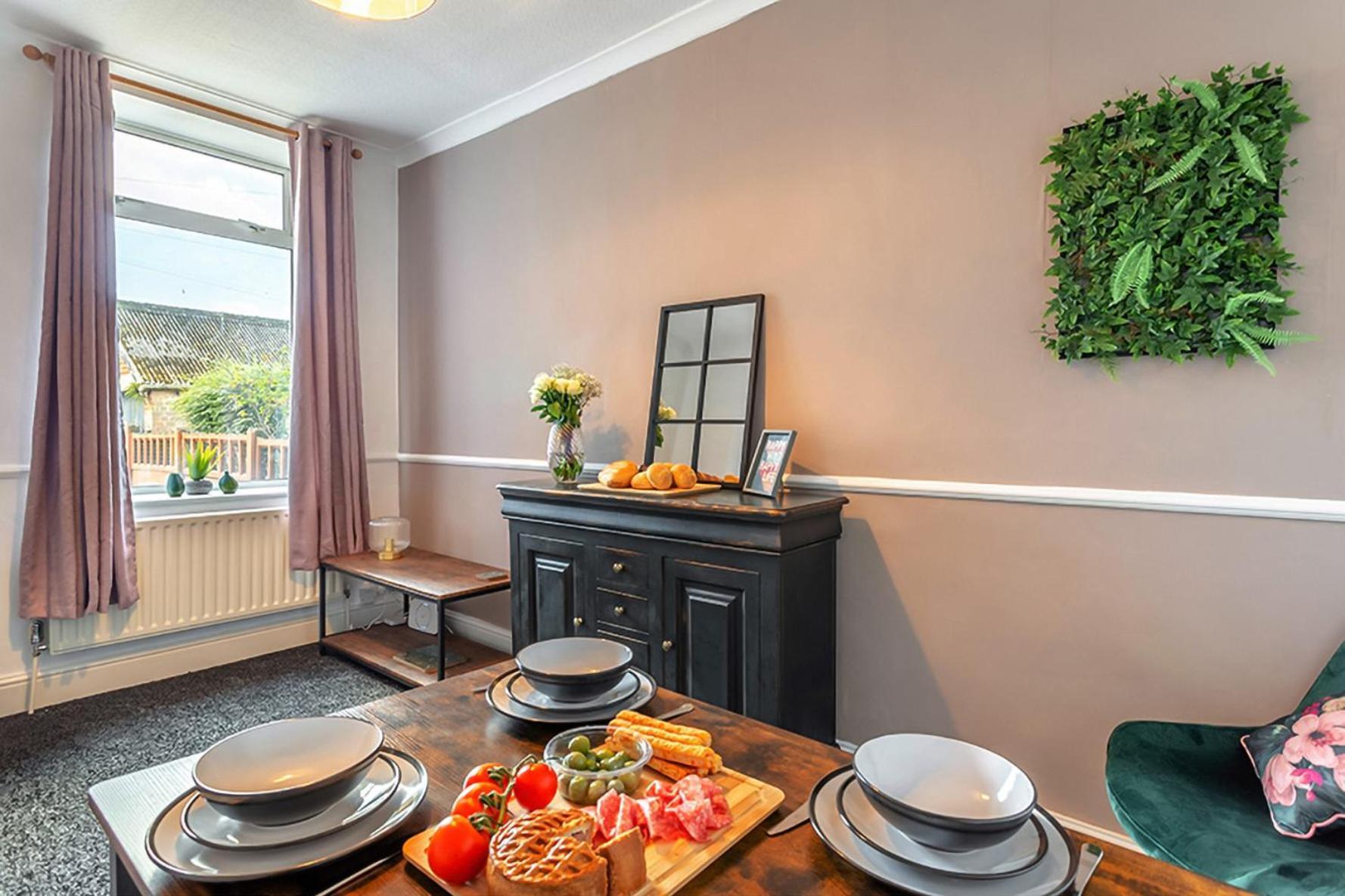 Ferienwohnung The Harrogate House - 4 Bed Townhouse Exterior foto